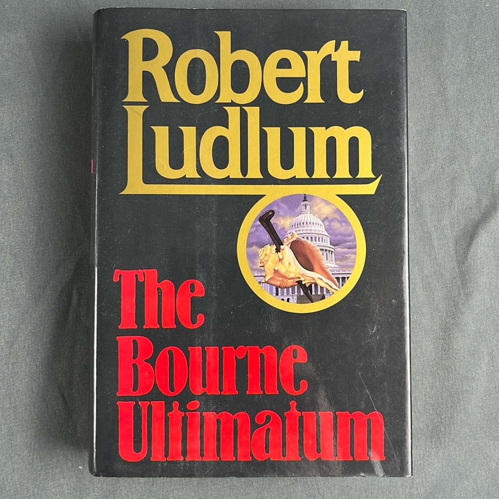 The Bourne Ultimatum by Robert Ludlum - Hardcover 1990 FIRST EDITION